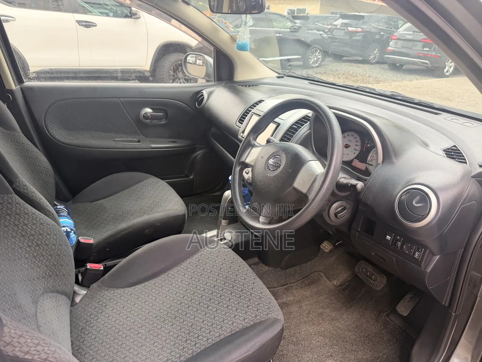 Nissan Note 2011 Green