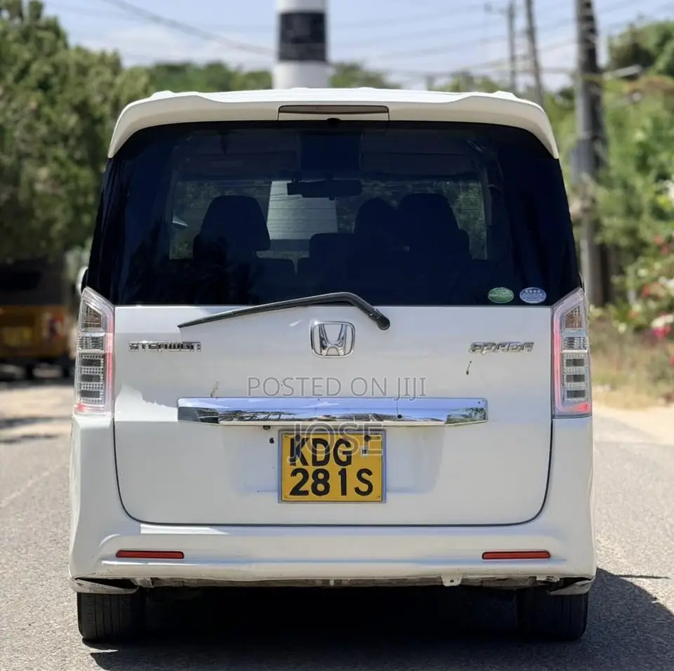 Honda Stepwgn 2015 White