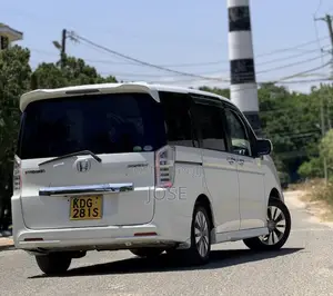 Honda Stepwgn 2015 White