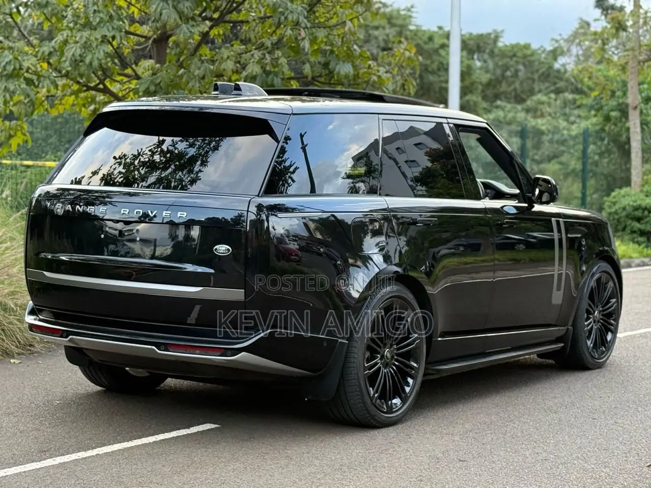 Land Rover Range Rover Vogue 2022 Black