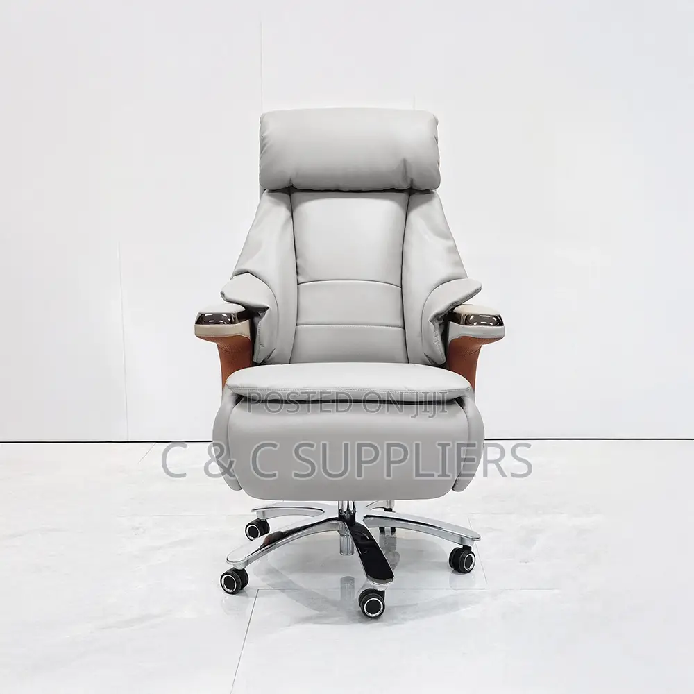 Director's Executive Seat