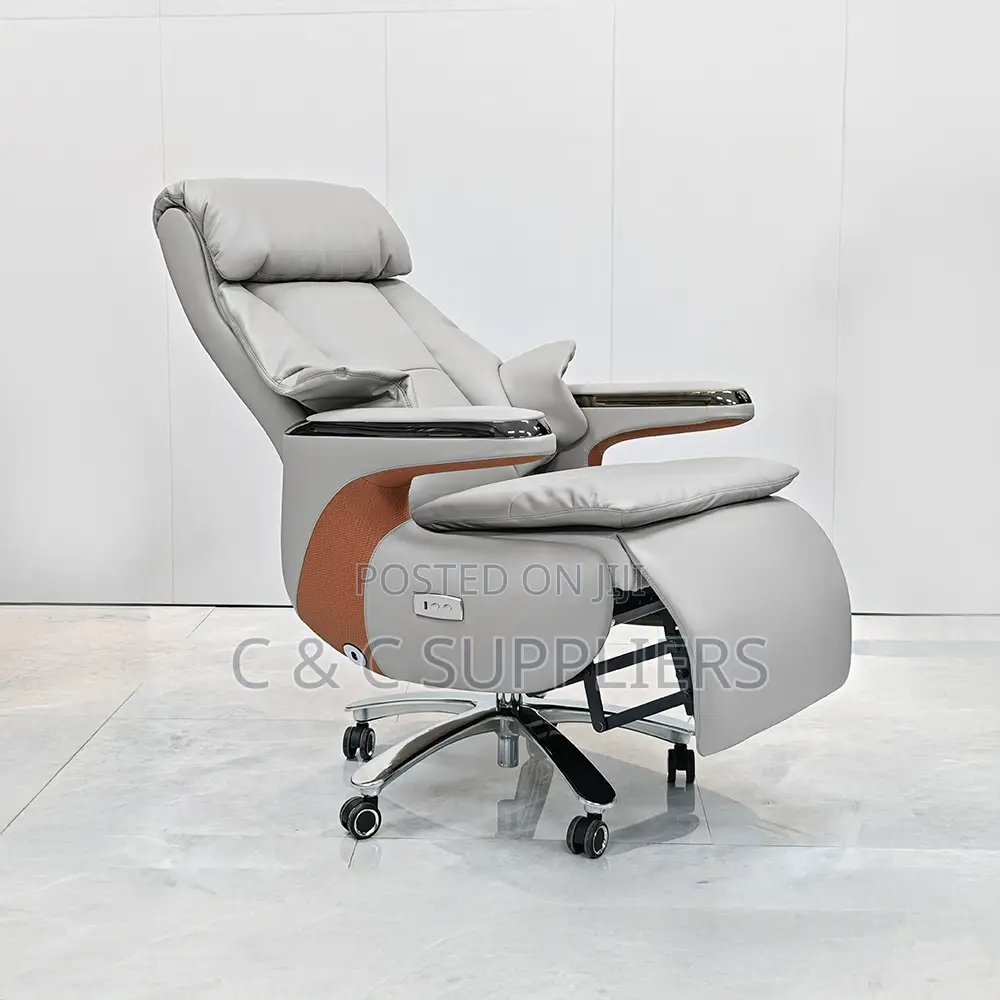 Director's Executive Seat
