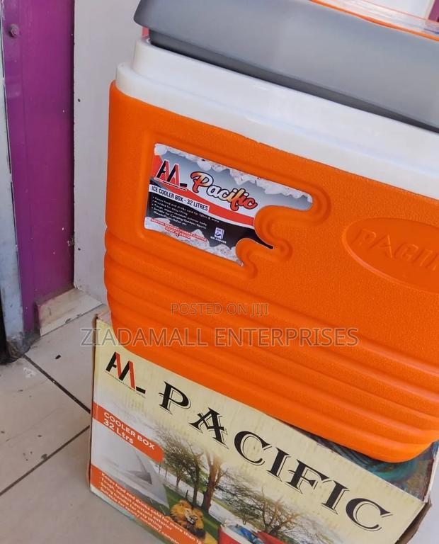 Cooler Box 32 Litres Keep It Cool Anywhere