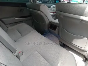 Toyota Crown 2012 Black