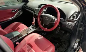 Toyota Premio 2018 Black