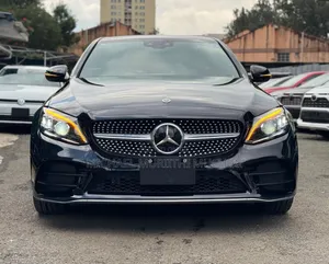 Mercedes-Benz C200 2019 Black