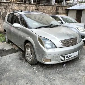 Toyota Opa 2.0 FWD 2003 Silver