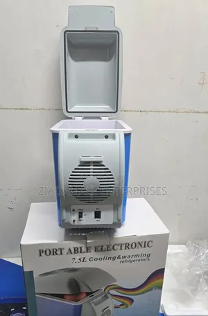 Car Fridge 7.5 Litres Portable Car Electronic Cooling and Warming