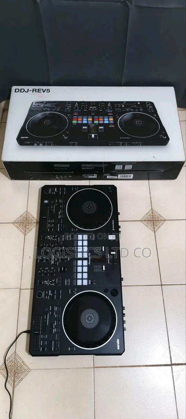 DDJ-Rev5 - Scratch-Style 2-Channel Performance Dj Controller - main view