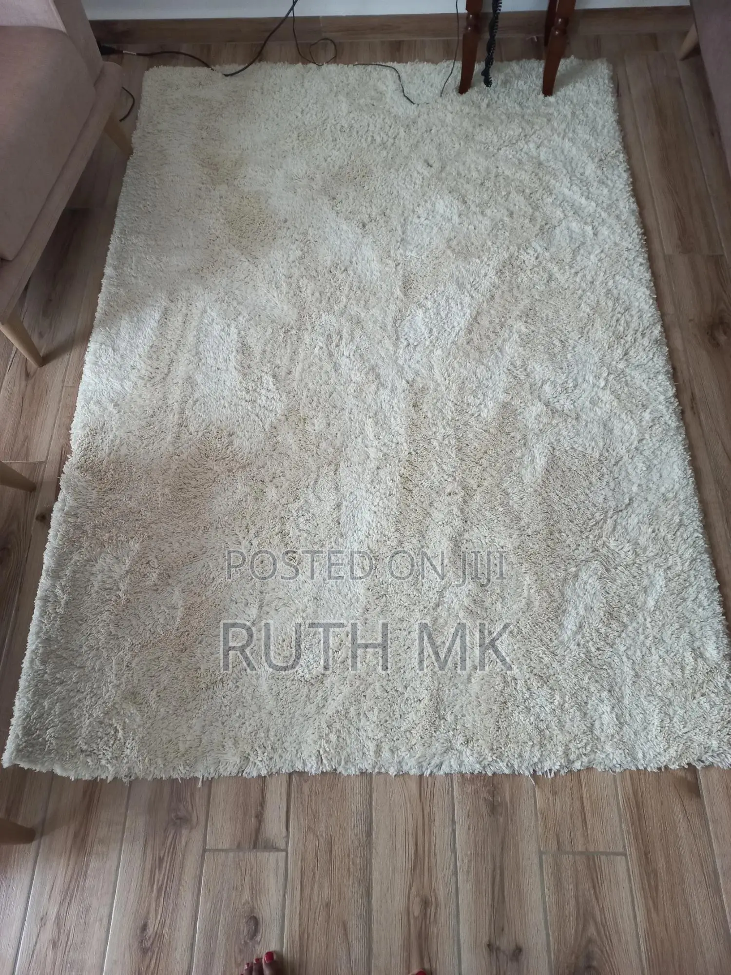 Carpet (140 X 200 Cm)