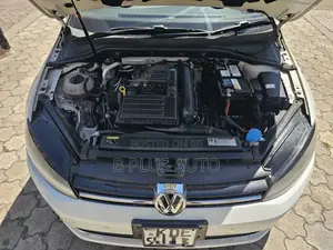 Volkswagen Golf 2014 White