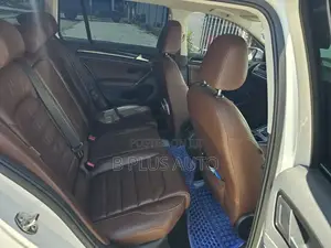Volkswagen Golf 2014 White