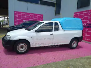 Nissan NP200 2017 White