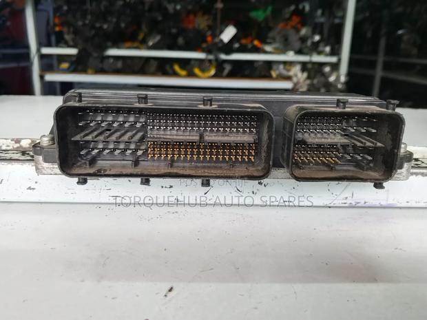 Toyota Crown Hybrid Engine Control Unit - thumbnail 2