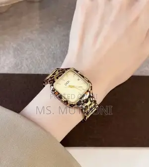 Elegant Chic Ladies Wrist Watch