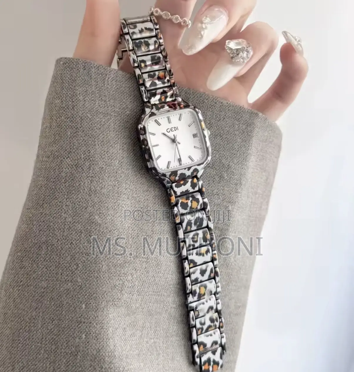 Elegant Chic Ladies Wrist Watch