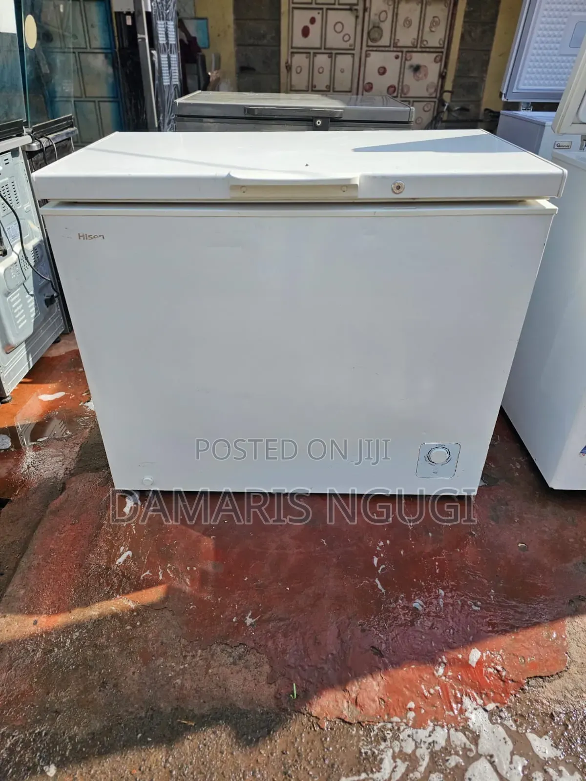 Hisense 300l Double Door Fridge (White)