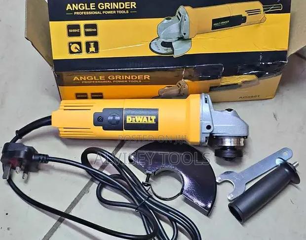 Dewalt Electric Angle Grinder 850w