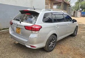 Toyota Corolla Fielder 2015 Silver