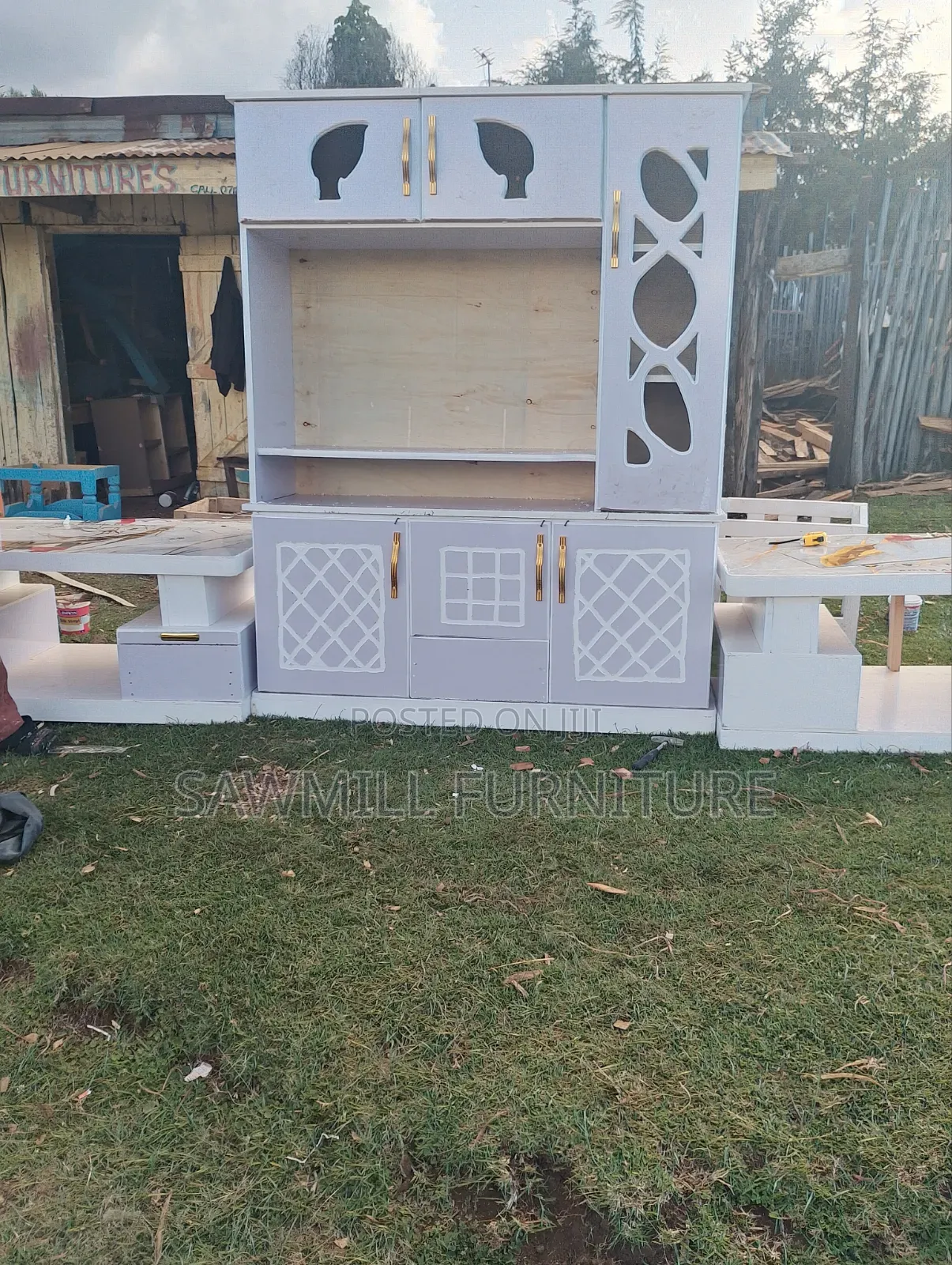 White Modern Tv Stand