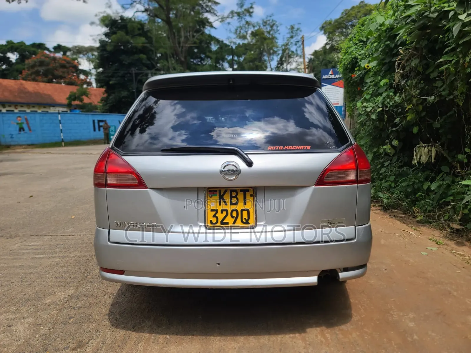 Nissan Wingroad 2005 Silver