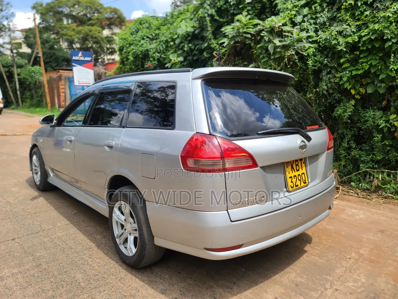 Nissan Wingroad 2005 Silver