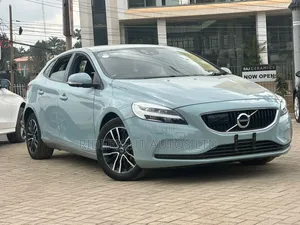 Volvo V40 2019 Blue
