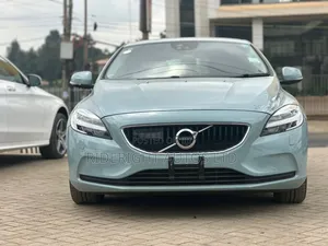 Volvo V40 2019 Blue