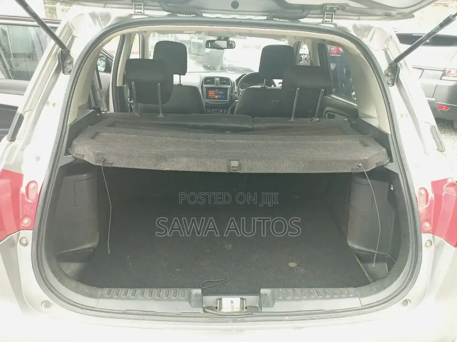 Suzuki Vitara 2022 Silver