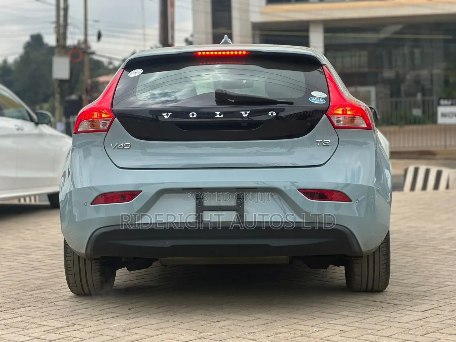 Volvo V40 2019 Blue