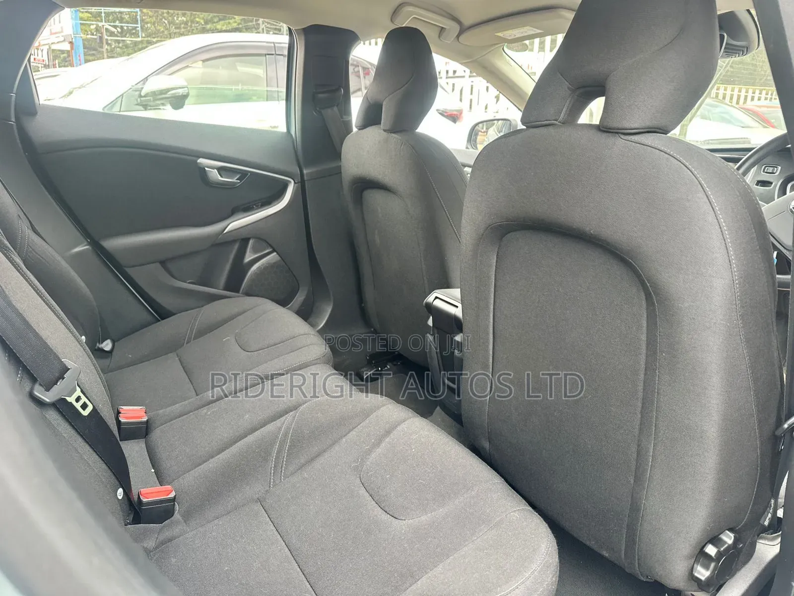 Volvo V40 2019 Blue