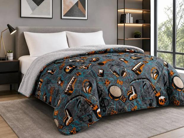 4 by 6 Flowered Woolen Duvet - thumbnail 5