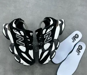 New Balance 9060