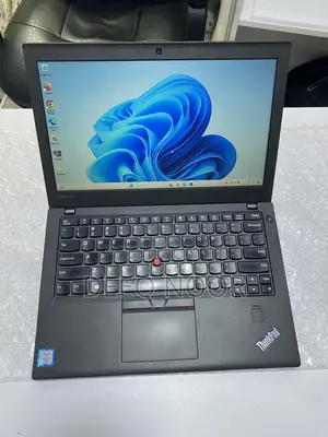Laptop Lenovo ThinkPad X270 8GB Intel Core i5 SSD 256GB