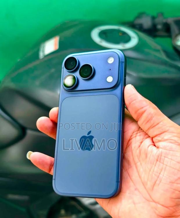 Apple iPhone 17 Pro 1 TB Blue - thumbnail 3