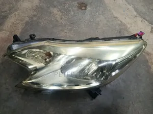 Note 2012 Non Zenon Headlights