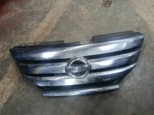 Nissan Serena 2008 Grill