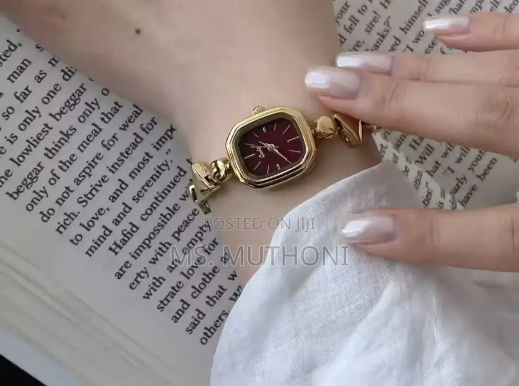Simple Chic Lady W. Watch *