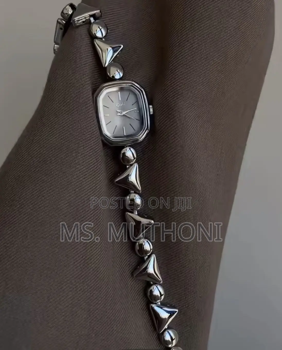 Simple Chic Lady W. Watch *