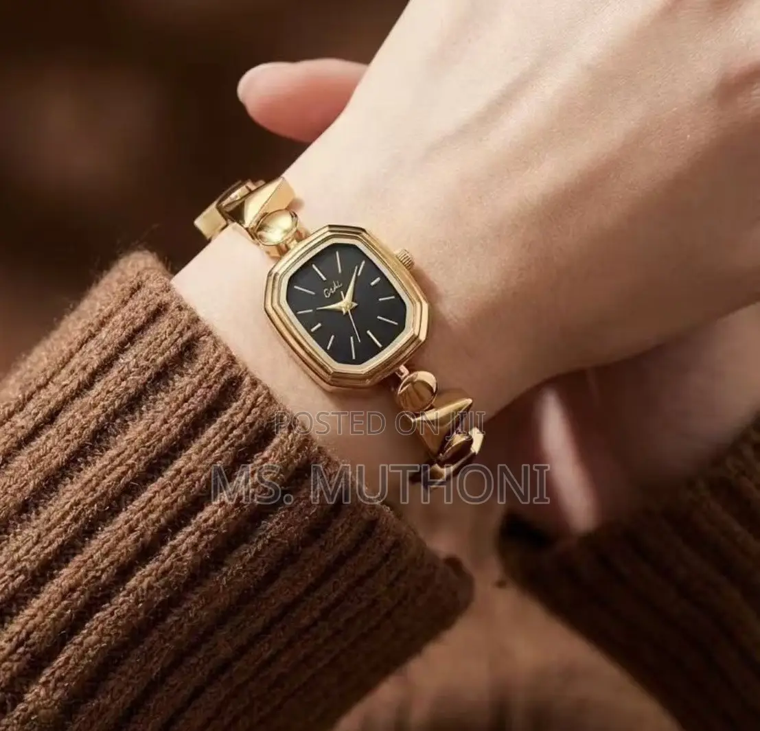 Simple Chic Lady W. Watch *