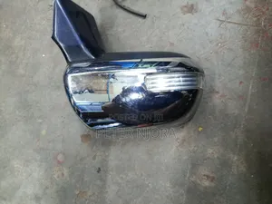 Voxy 2008 Sidemirror