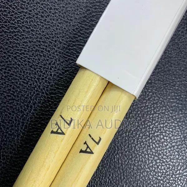 7a Wooden Drumsticks - thumbnail 2