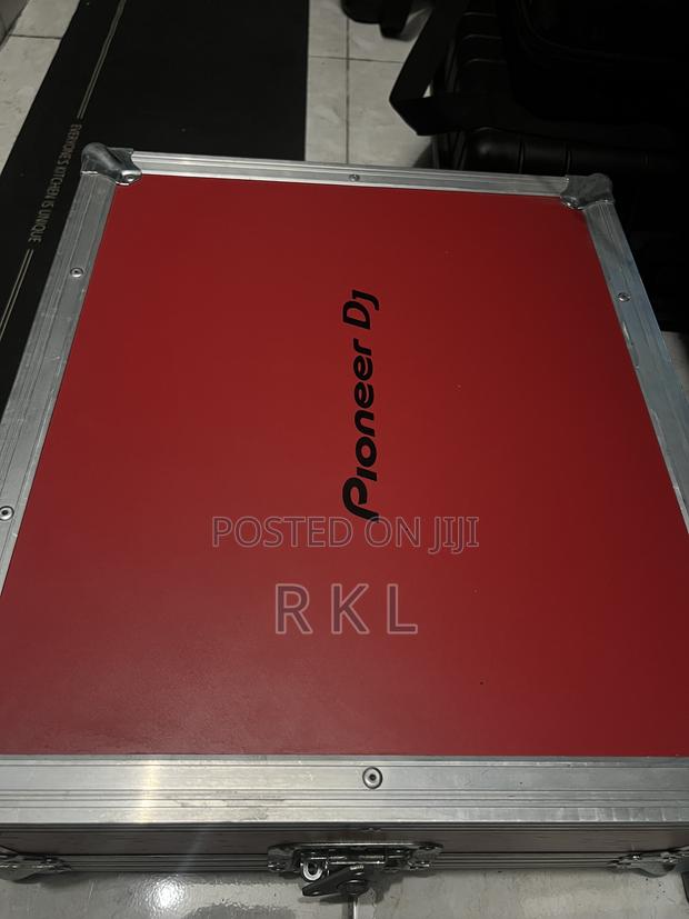 Pioneer PLX-1000 Turntables - thumbnail 2