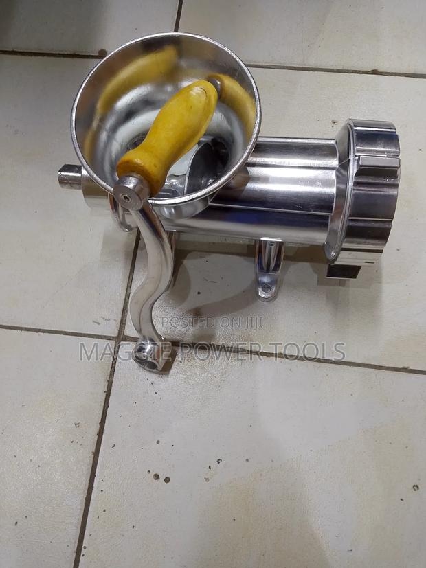 Well Performing and Professional Meat Mincer Machine - main view