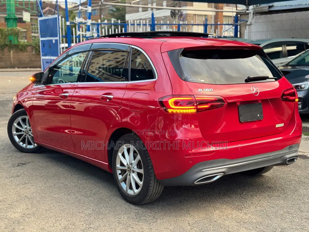 Mercedes-Benz B-Class 2019 Red