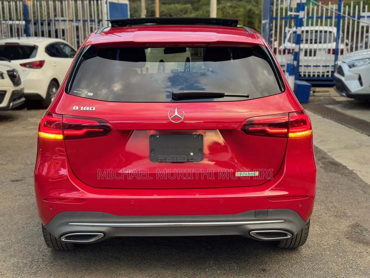 Mercedes-Benz B-Class 2019 Red