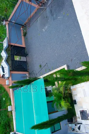 4bdrm Maisonette in Croton Estate Kenyatta Road Theta for sale