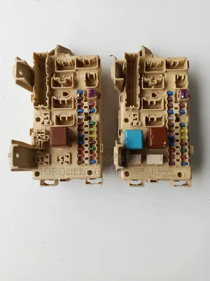Toyota Premio 240 Fusebox
