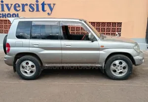 Mitsubishi Pajero 2004 Silver