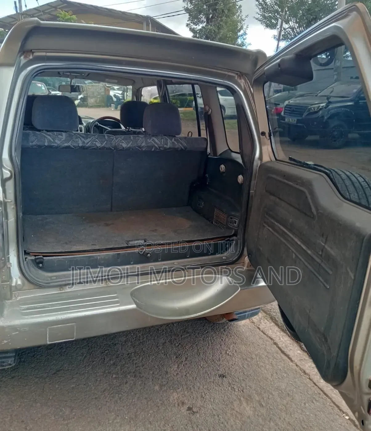 Mitsubishi Pajero 2004 Silver